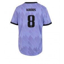 Real Madrid Toni Kroos #8 Bortatröja Dam 2022-23 Korta ärmar